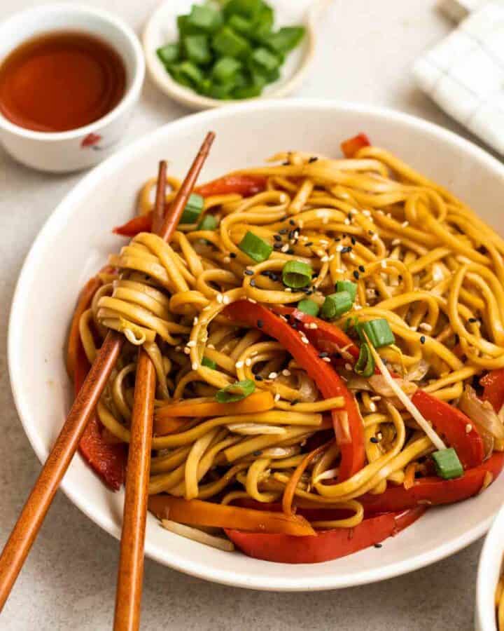 Stir-fry Noodles with Oyster Sauce – My Plantiful Cooking